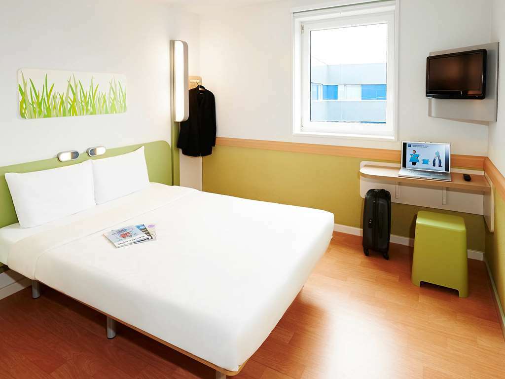 Ibis Budget Brignoles Provence Room photo
